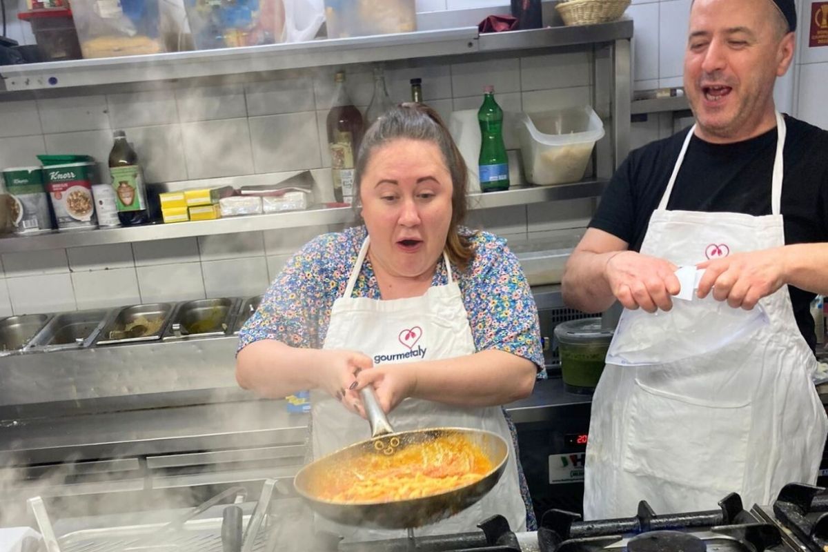 Pasta- alla-Gricia-gourmetaly-food-tour-roma-3