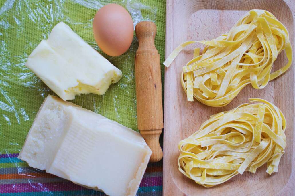 Ingredients of Fettuccine Alfredo