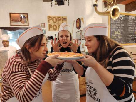 Authentic Roman Pizza Class in Trastevere