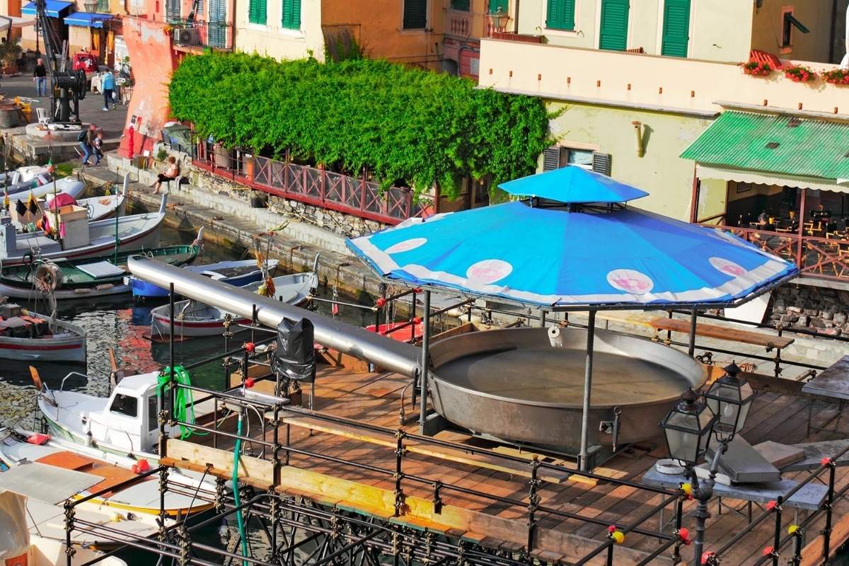 gourmetaly food tours - sagre italiane food festival in italy courtesy of Livingliguria.com