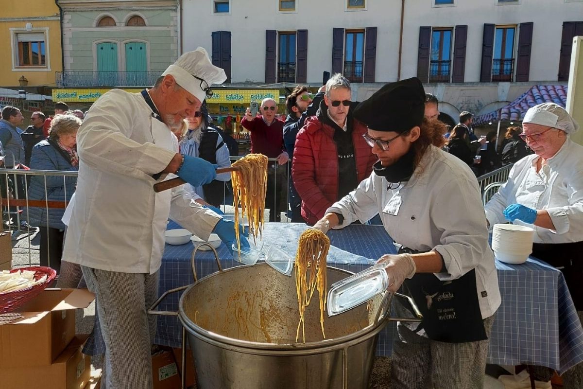 gourmetaly food tours - sagre italiane food festival in italy - courtesy of vocedimantova.it